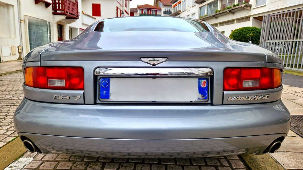 Aston Martin DB7 Vantage